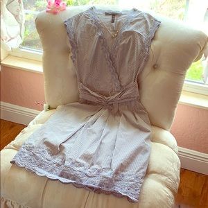 Lovely blue and white striped dress!👗